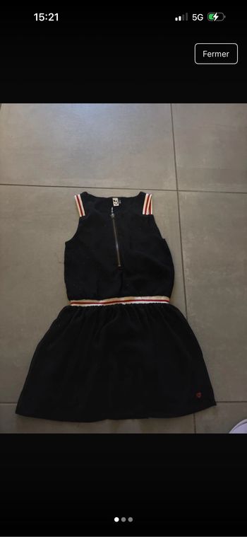 Robe noir taille 7/8 ans