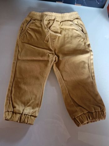 Pantalon moutarde 9 mois