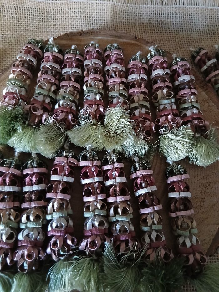 26 pompons long guipure vert bordeaux - photo numéro 3