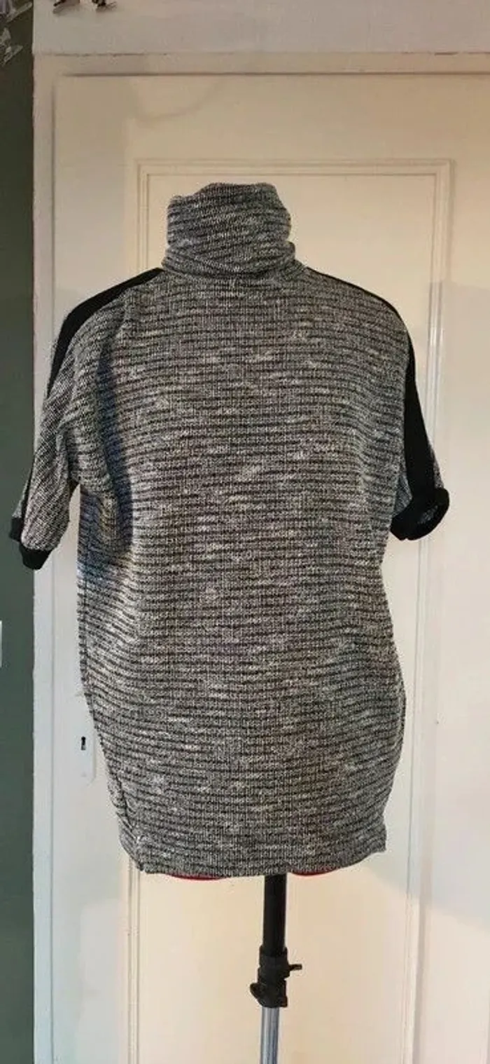 Pull manches courtes