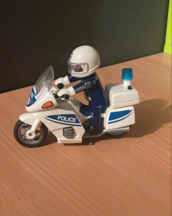 Lot Playmobil City Action Motard de police n°5185 - photo numéro 3