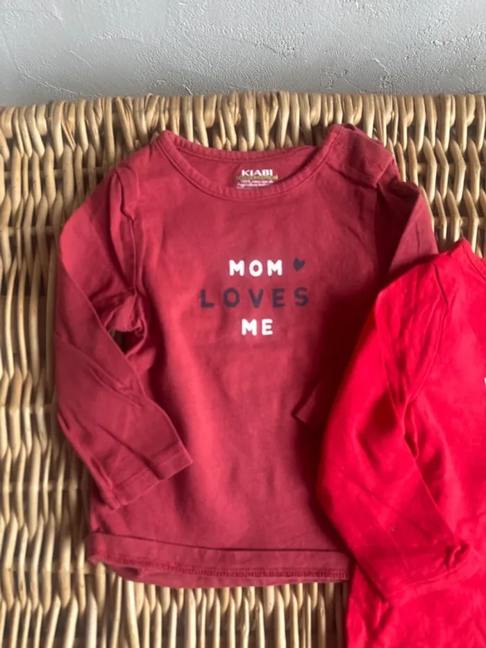 2 t-shirt manche longue Kiabi 9mois en très bon état - photo numéro 2