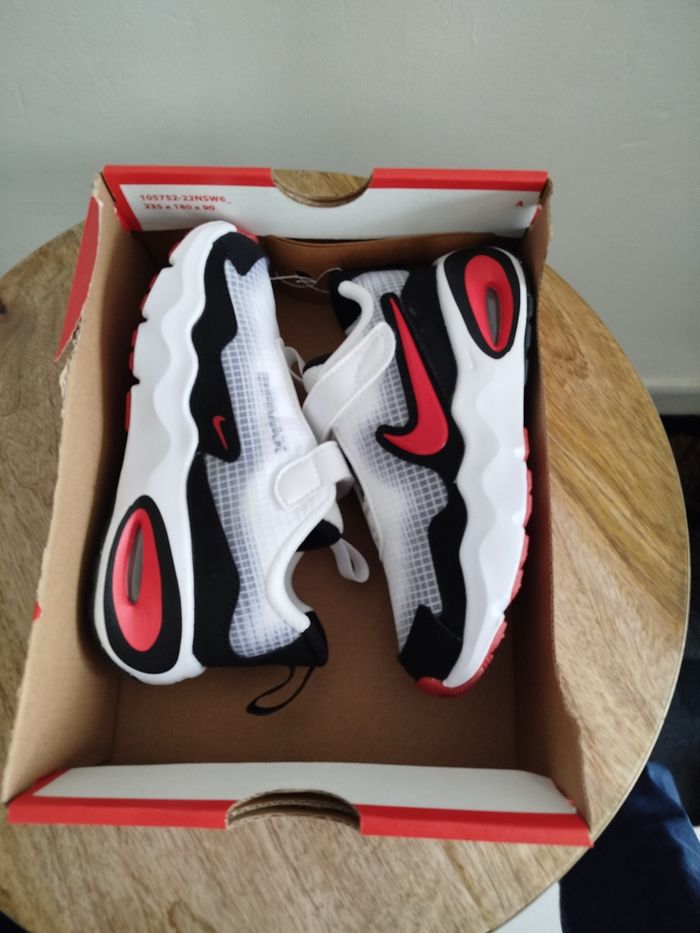 Baskets Nike T 27.5 - photo numéro 9