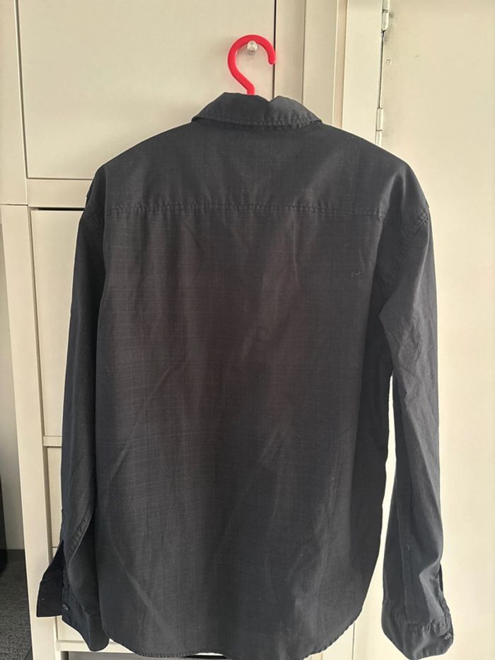 Chemise noire - photo numéro 3