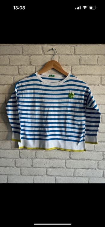 Pull fin united Colors of benetton taille 8ans