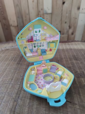 Polly pocket nurcery