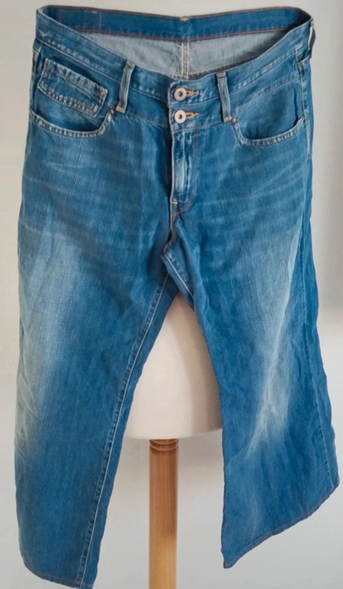 Jean bleu jambes larges Levi's taille 38 - photo numéro 2