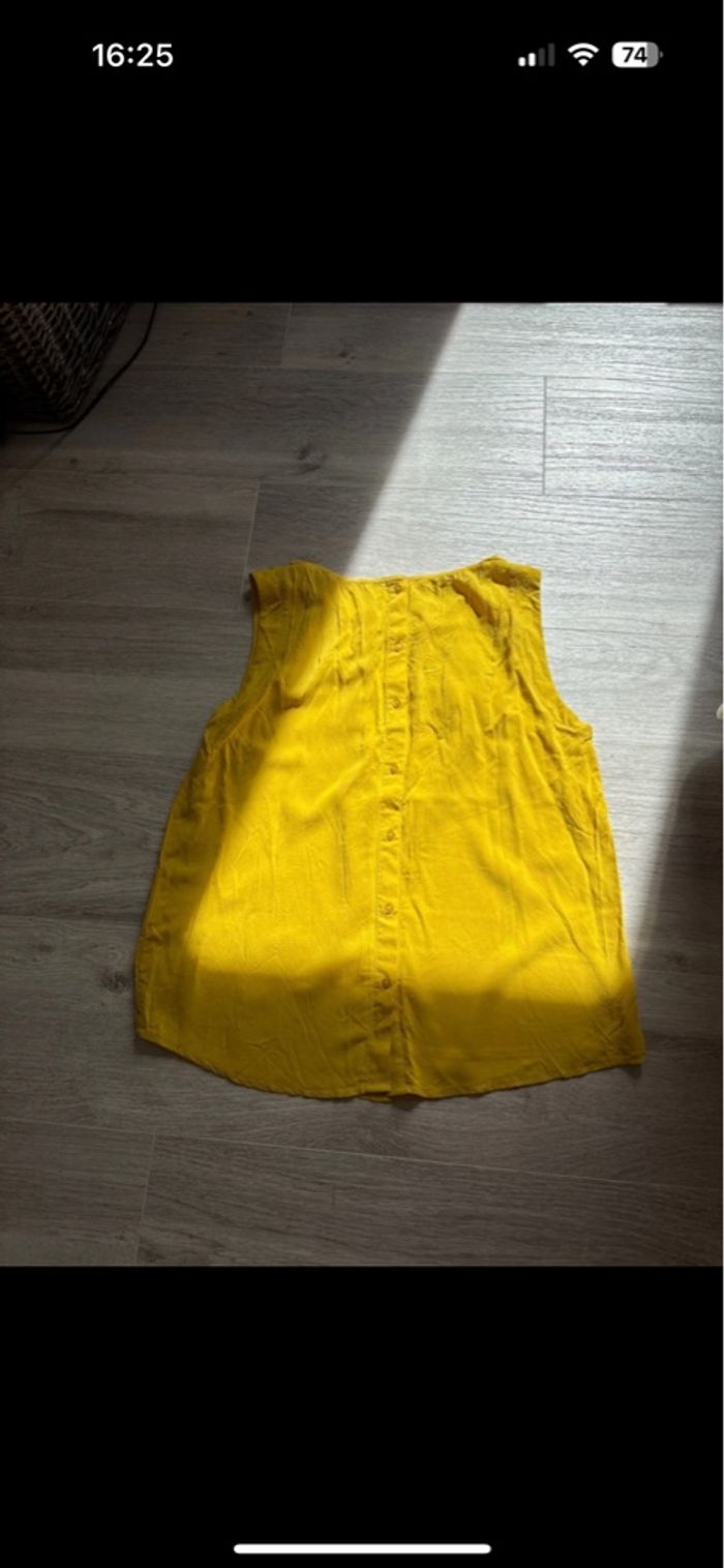Top jaune - photo numéro 2