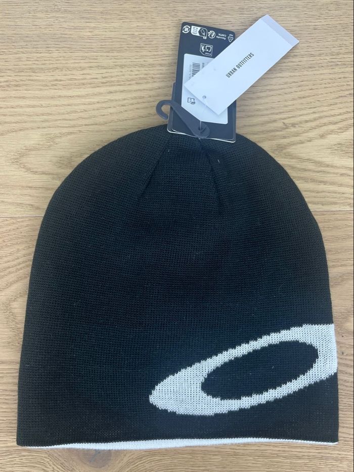 Bonnet Oakley Black Eclipse Beanie - photo numéro 4