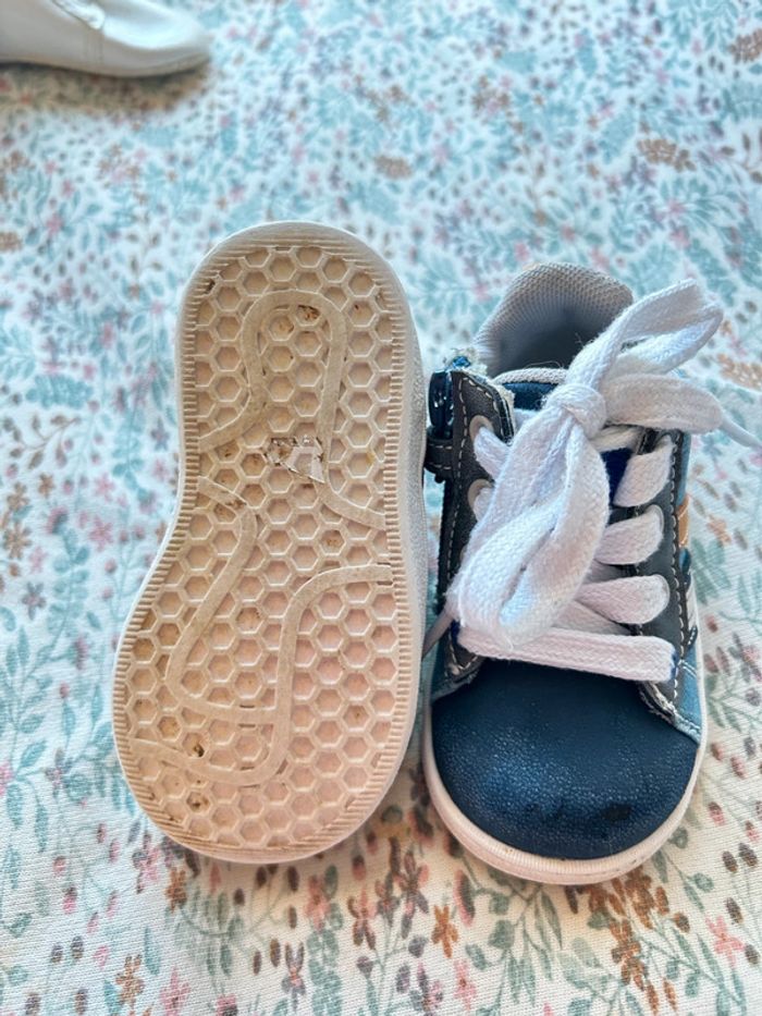 Chaussure effet jean garçon taille 20 - photo numéro 4
