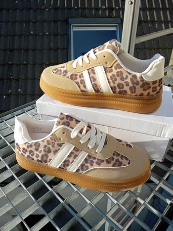 Woman sneakers 40   léopard