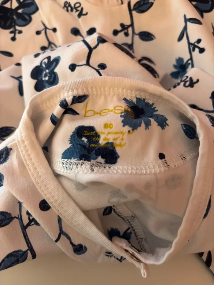 Combinaison bess fleurs bleues 80. - photo numéro 3