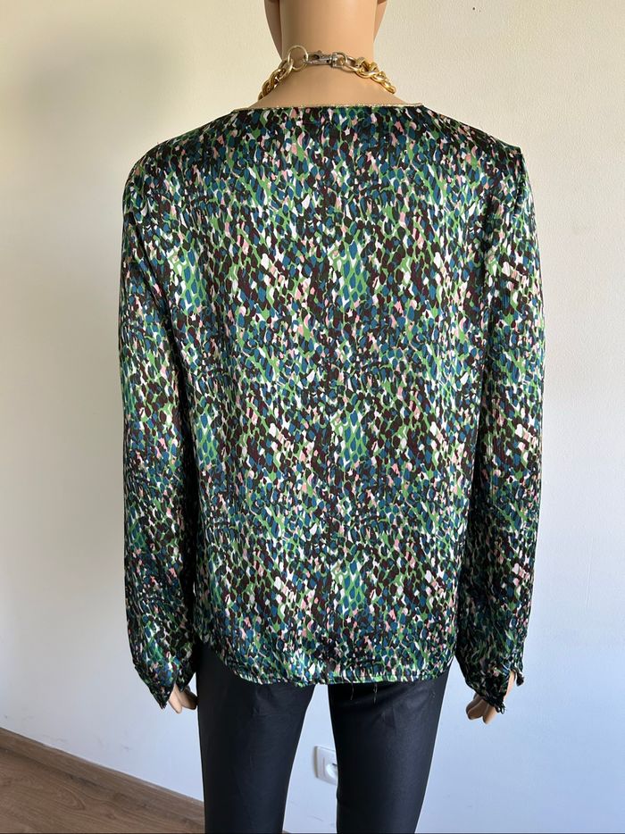 Blouse imprimée satinée à manches longues Only taille S jamais portée - photo numéro 5