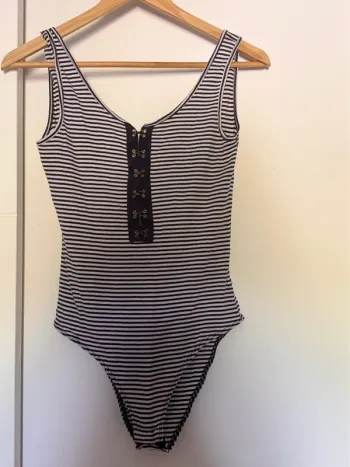 Body Jennyfer Taille S