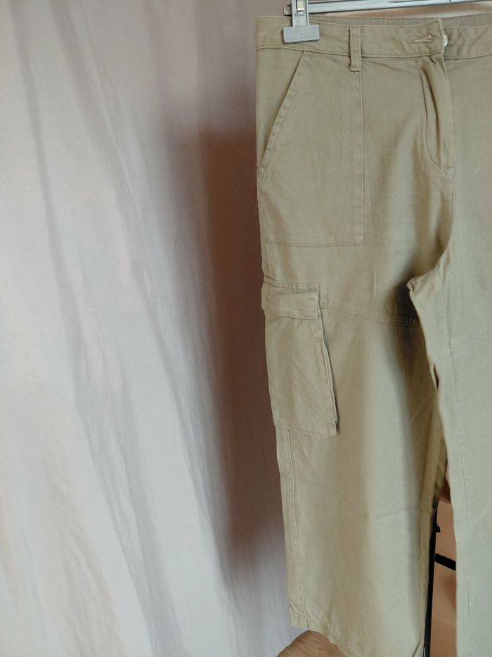 Très beau pantalon cargo femme T 44 - photo numéro 4