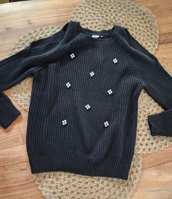 Pull noir à perles