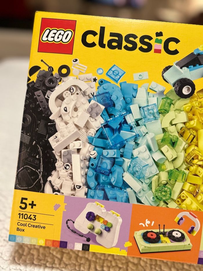 LEGO CLASSIC - photo numéro 2