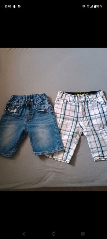 Short bermuda taille 5 ans