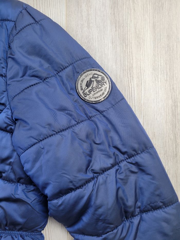 erdry • Doudoune femme bleu marine • Taille 38 • Capuche amovible & fourrure • Excellent état - photo numéro 3