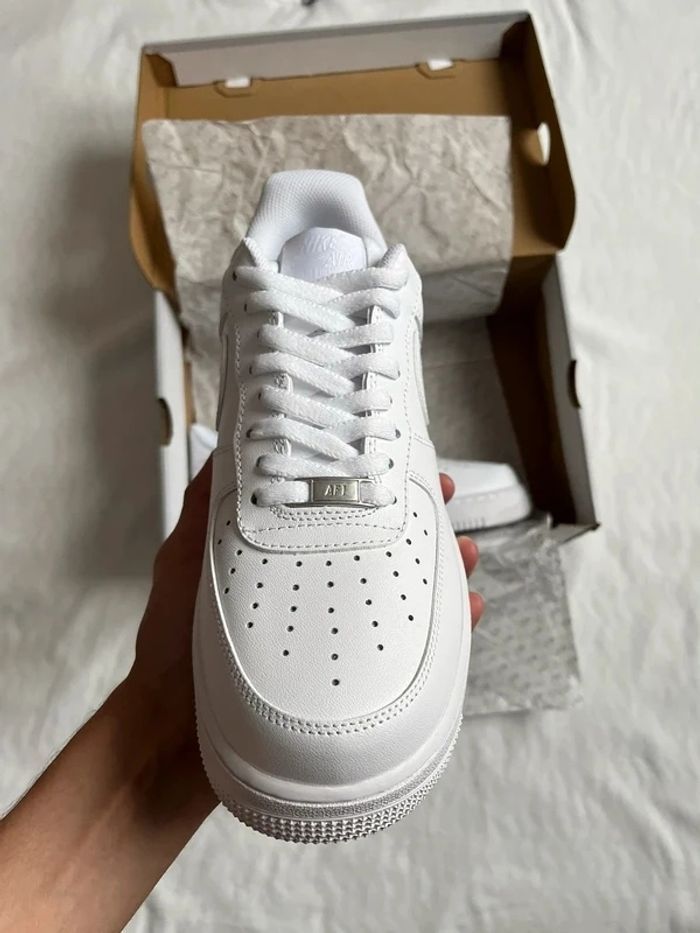Baskets Nike Air Force One 1EU 41 - photo numéro 4