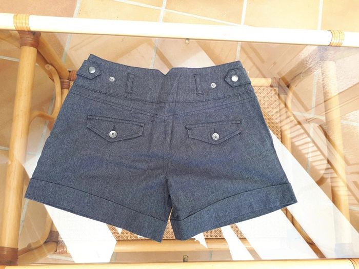 12 € Short gris chiné Cache Cache - photo numéro 2