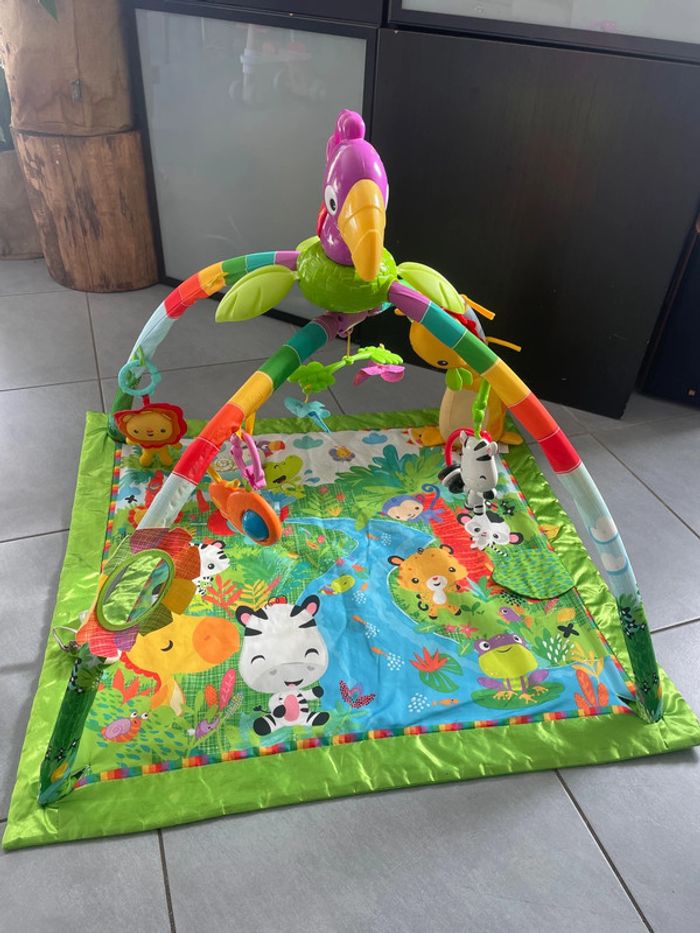 Tapis d’éveil bébé Fisher price musical la jungle