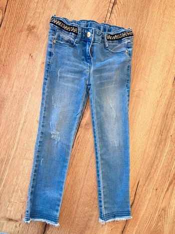 Jean tape à l’œil neuf juste lavé 5 ans