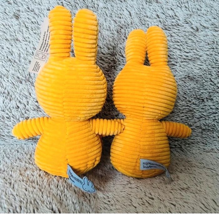 Nijntje Miffy peluches double jaune moutarde 24 cm 🧸 - photo numéro 2