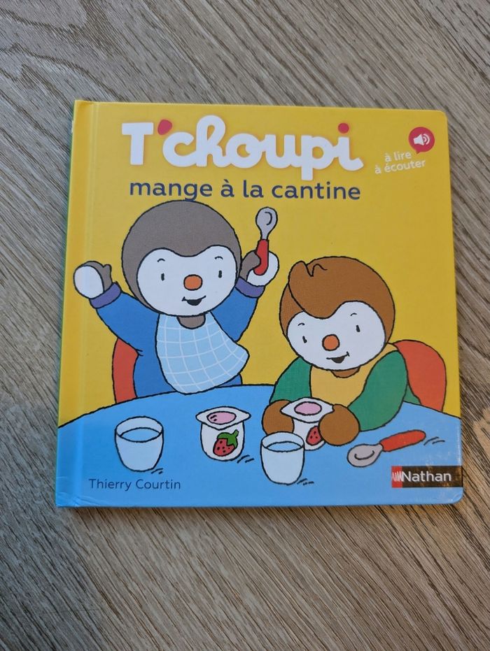 Livre T'choupi mange à la cantine