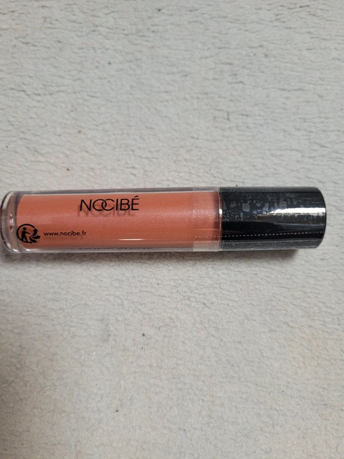 Rouge à lèvres Nocibé Nude Shine