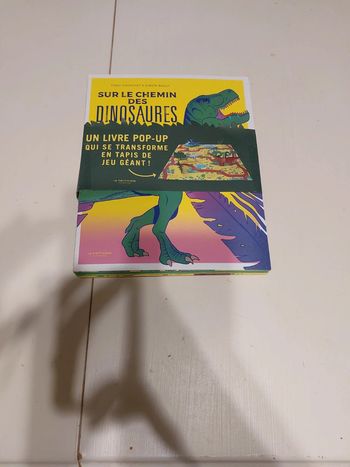 Livre dépliant dinosaure
