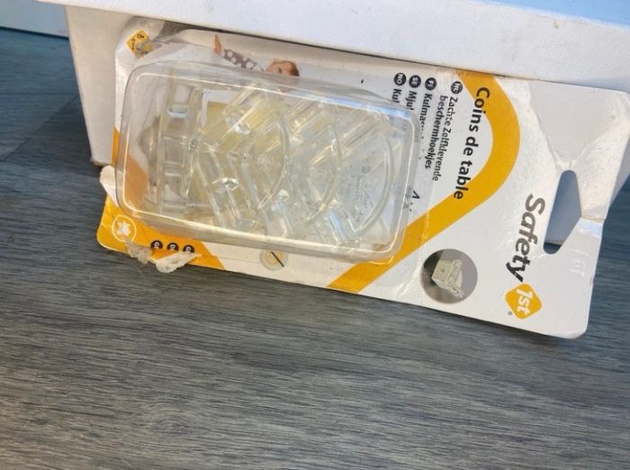 Protection de coin de table silicone - photo numéro 2