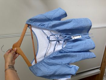 Blouse avec noeuds dans le dos