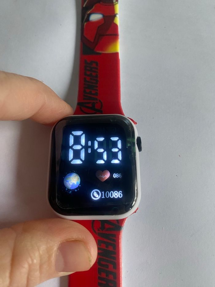 Montre digitale iron man - photo numéro 2