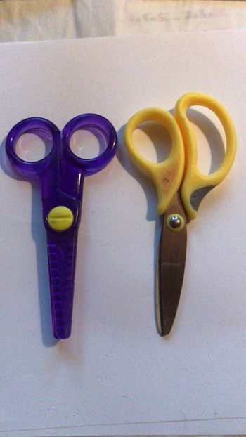 Lot de 2 ciseaux enfants