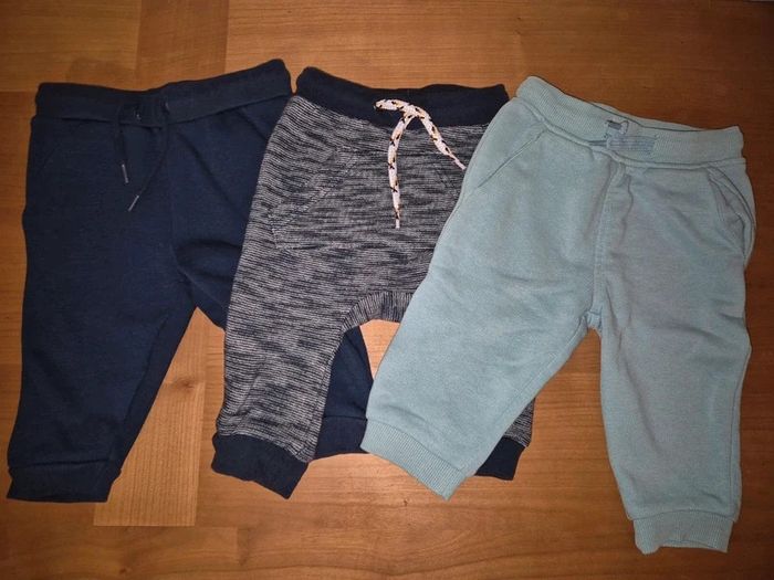 Lot 3 pantalons 9 mois