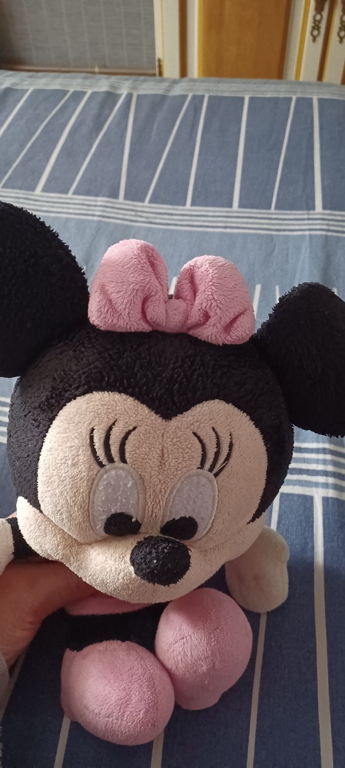 Très jolie petite peluche minnie - photo numéro 2