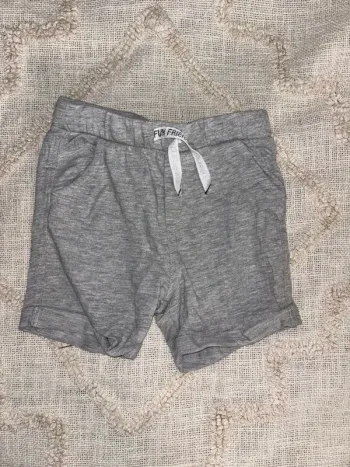 Short 24 mois
