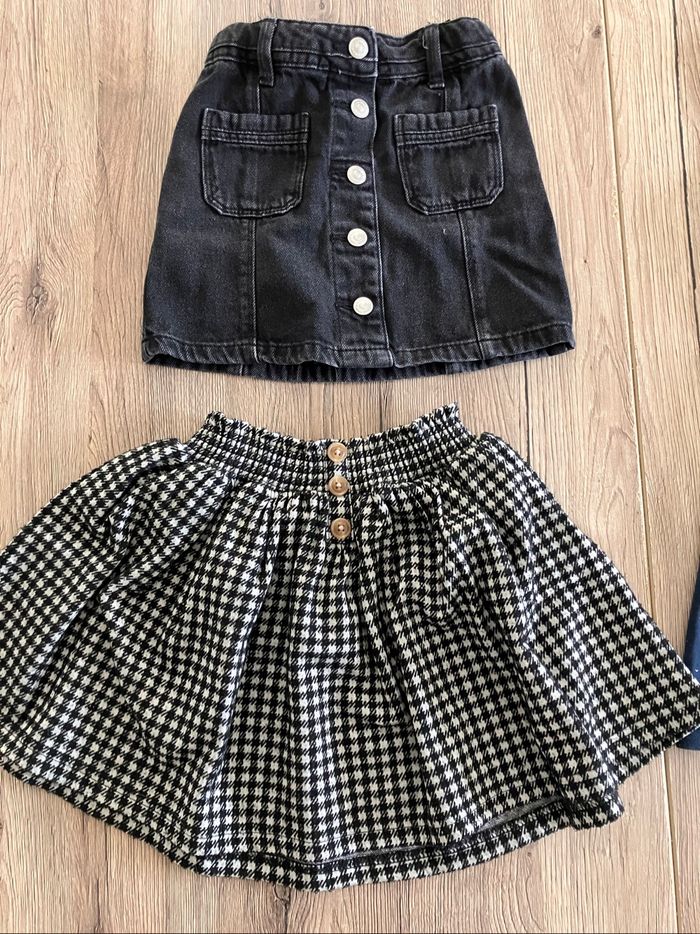 Lot jupes et robe - photo numéro 2