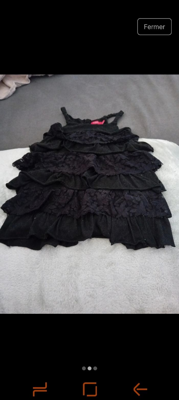 Robe noir