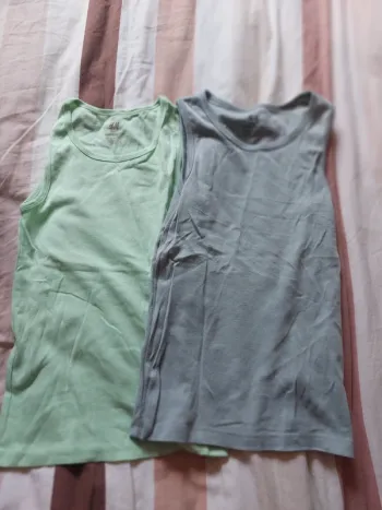 Lot de 2 débardeurs coton 122/128