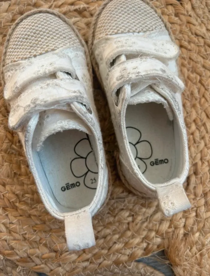 Baskets blanches Gémo pointure 25 - photo numéro 4