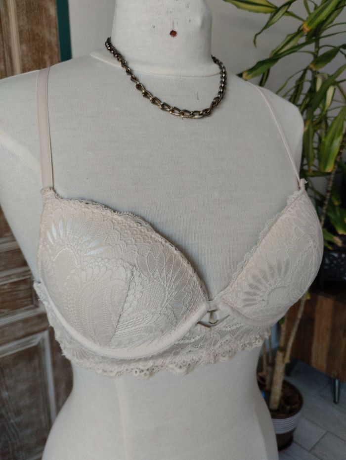Soutien gorge pêche en dentelle 🤍 - photo numéro 3