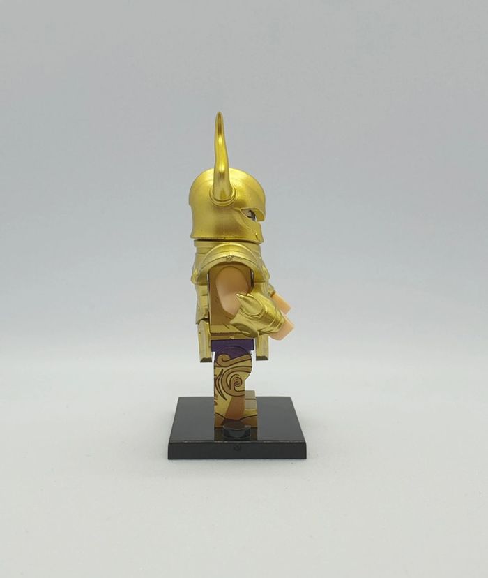 Figurine Les Chevaliers du Zodiaque - Shura du Capricorne - (Style Lego) - photo numéro 4