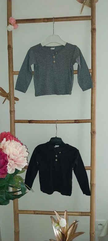 Duo/ Lot de 2 t-shirts manches longues Col boutons by H&M 6/9mois comme neufs