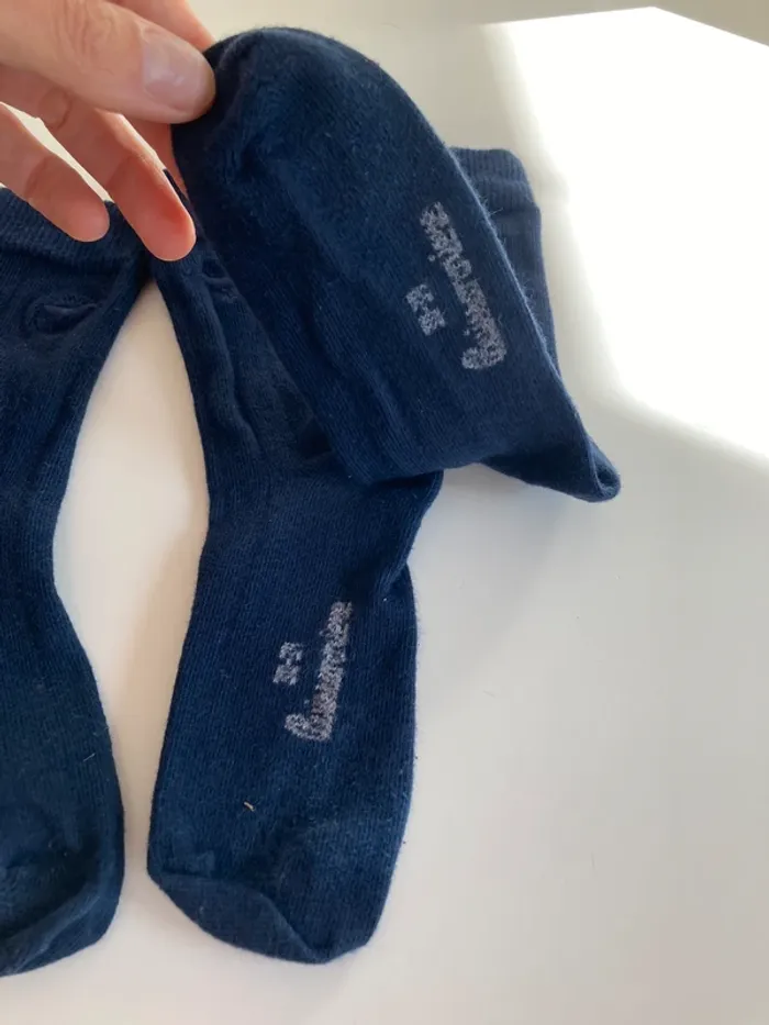 7 ans - chaussettes & Gilet sans manches idéal pour les occasions et/ou fêtes de fin d'année - photo numéro 6