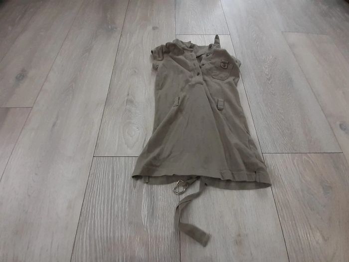 Robe courte kaki, Kimbaloo, taile 12 mois