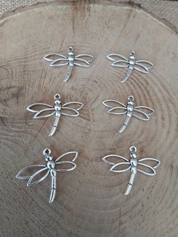 Lot de 6 pendentifs libellules