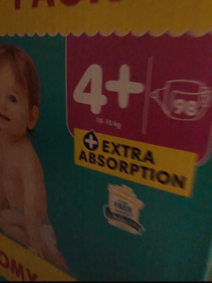 Carton de couches Pampers taille 4+ - photo numéro 2