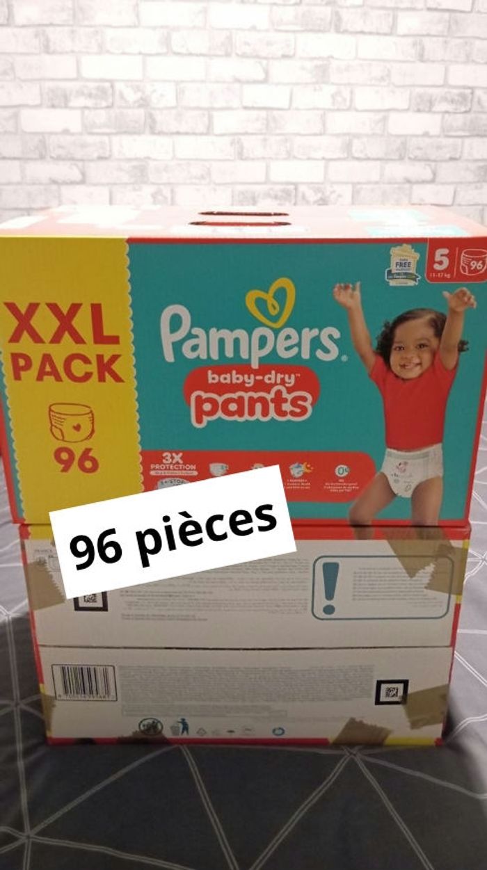 Xxl  pack Pampers taille 5 pants